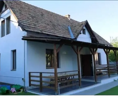 Dózsa Apartman *