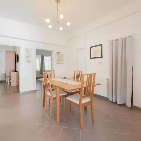Apartamento Dózsa Apartman *